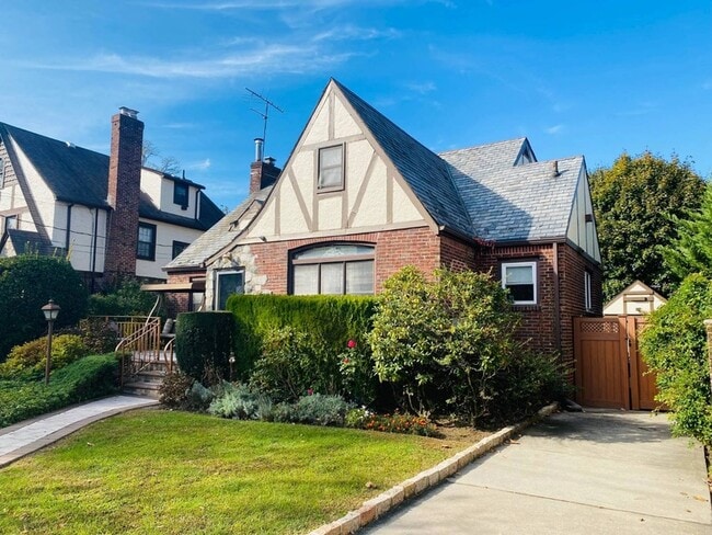 181-69 Tudor Rd