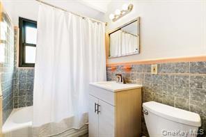 Photo - 1662 Tomlinson Ave Unit 2