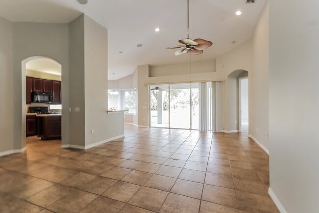 Photo - 12646 Cara Cara Loop