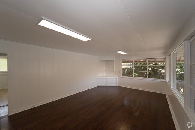 Building Photo - 2260 Waiomao Rd Unit Upstairs Rental