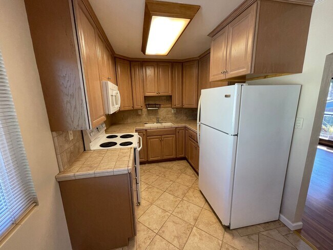 Photo - 1379 Snow St Unidad Apt #4
