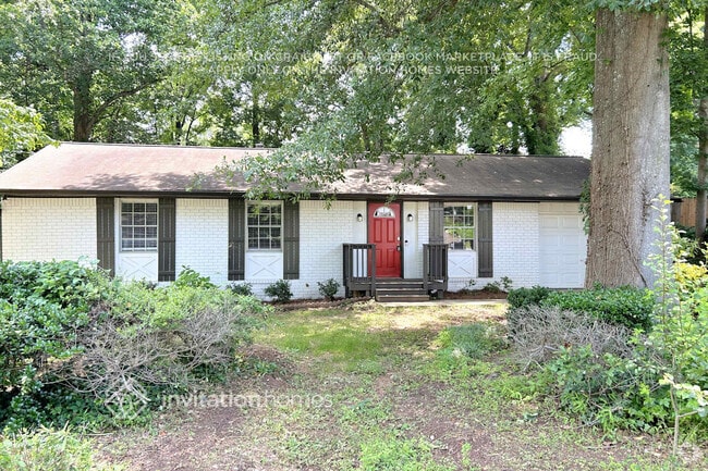 Building Photo - 1136 Woodleigh Rd SW Rental