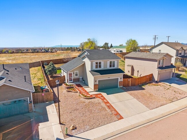 Photo - Beautiful Recently Renovated 4 Bed 4 Bath Home In Fountain!!!!