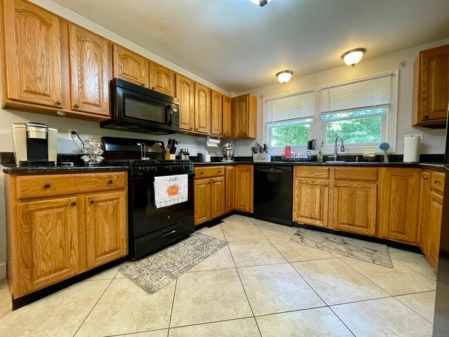 Photo - 70 Grimes Rd