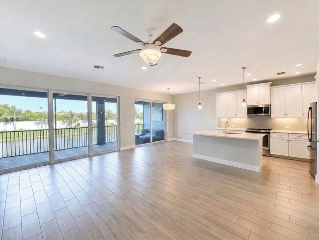 Photo - Modern 3BR Condo with Pond Views - Annual Rental in Seychelles Naples