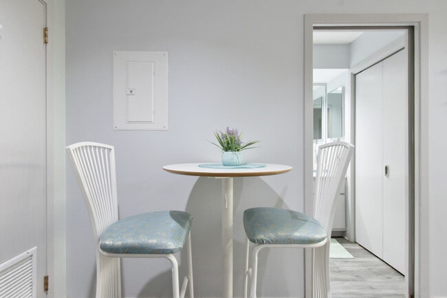 Photo - 3165 Ravines Rd