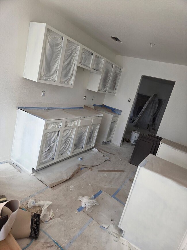 Photo - Beautifully Remodeled 4 Bedroom + Office H...