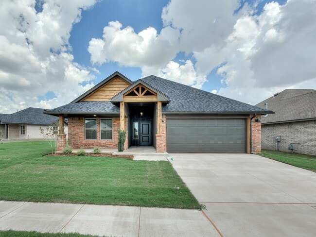 Building Photo - New Home In Yukon!