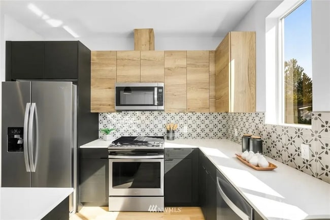 Photo - 2156 N 185th St