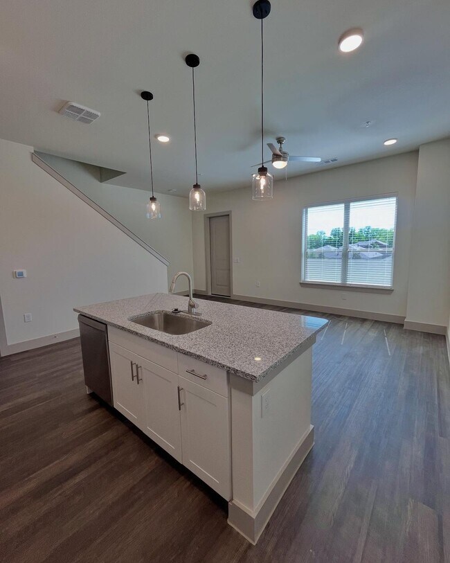 Oak Grove Lane, Aubrey, TX 76227 - 2 BR 2 BA detached house