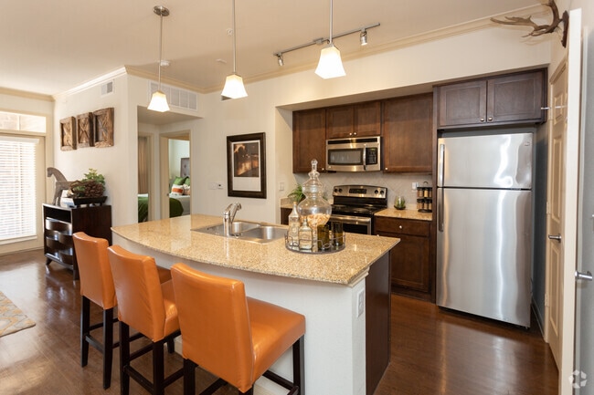 1BR 1BA - 835 SF