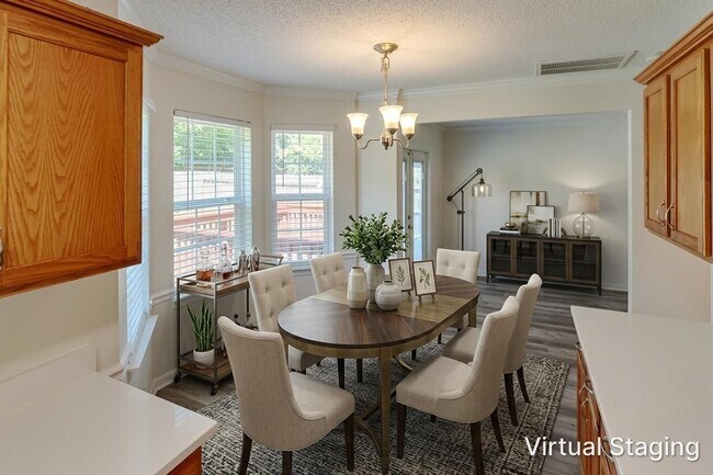 219 Chattaroy Dr