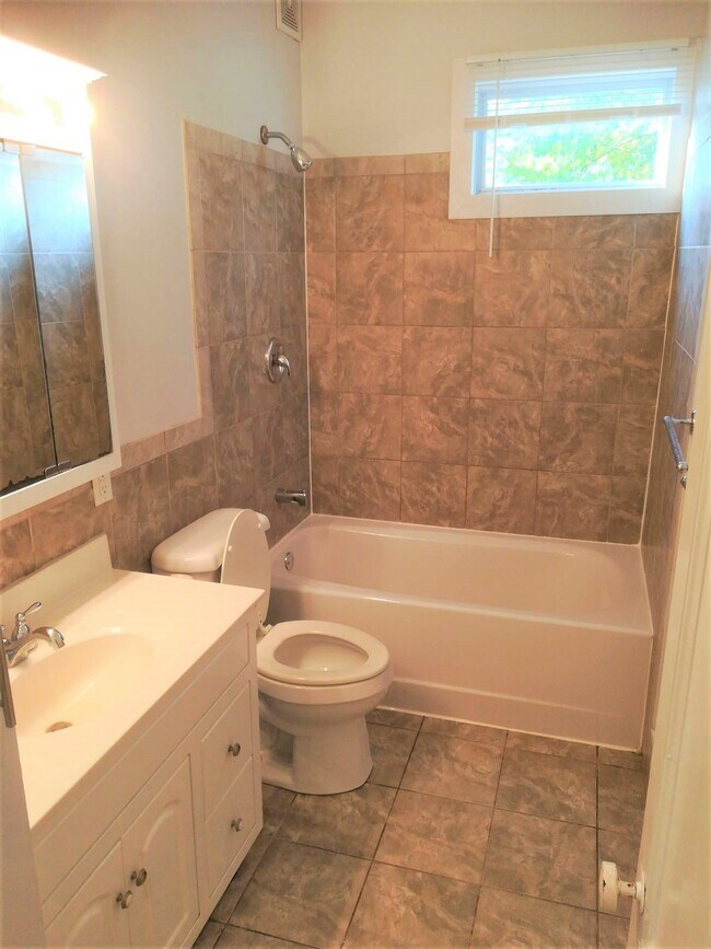 Photo - 502 S Aurora St Unit 1