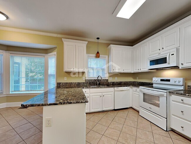 Photo - 6504 Professor St