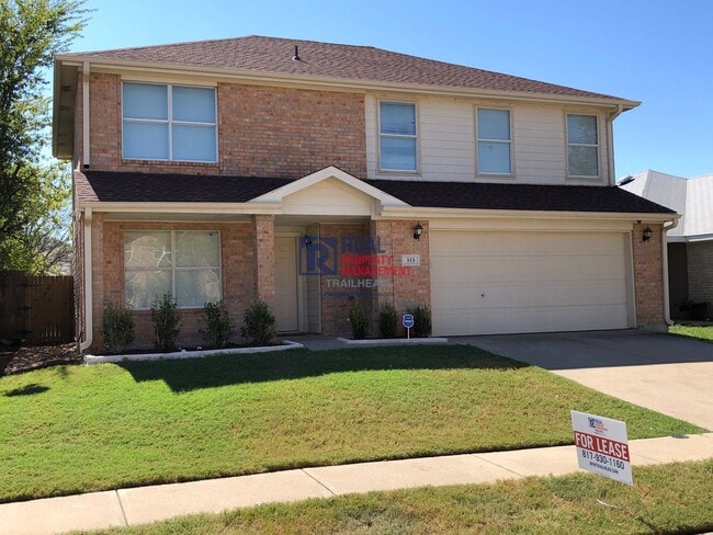 Building Photo - Spacious 3 Bed Home with Open Living, Ensuite Baths & Included Appliances