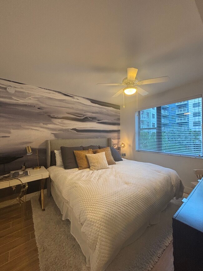 Photo - 2051 NE 167th St Unit A2