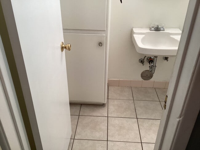 Photo - 248 S Vista Bonita Ave Unit C