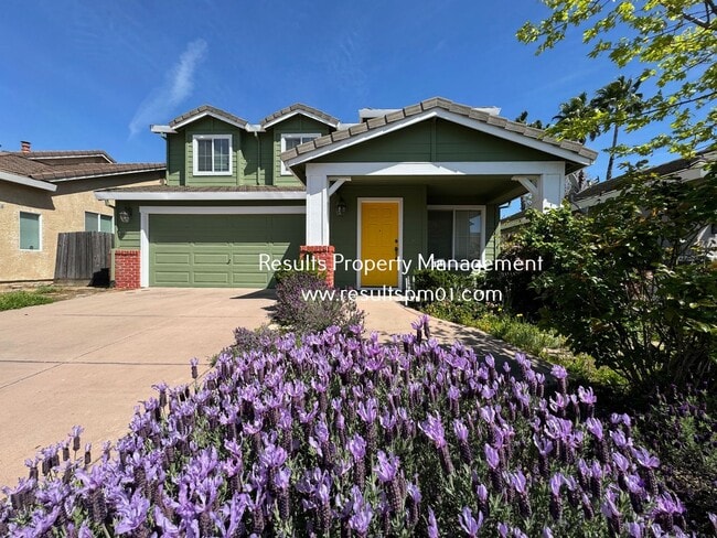 Roseville 4 Bedroom Beauty with Bonus Room! - Roseville 4 Bedroom Beauty with Bonus Room! House