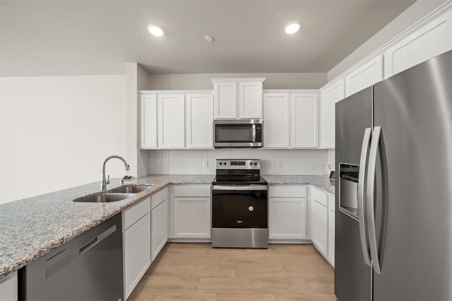 Photo - 11902 Amber Oak Wy