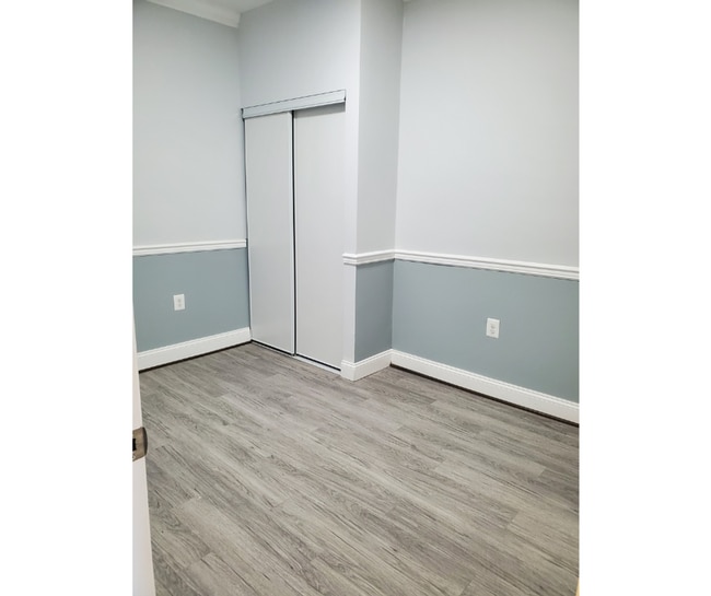 Photo - 2838 Washington Blvd Unidad 2C Available $550 2C