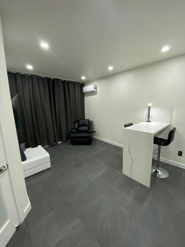 Photo - 1929 26th Avenue