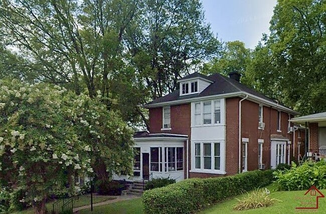 Building Photo - 938 Fortwood St Rental