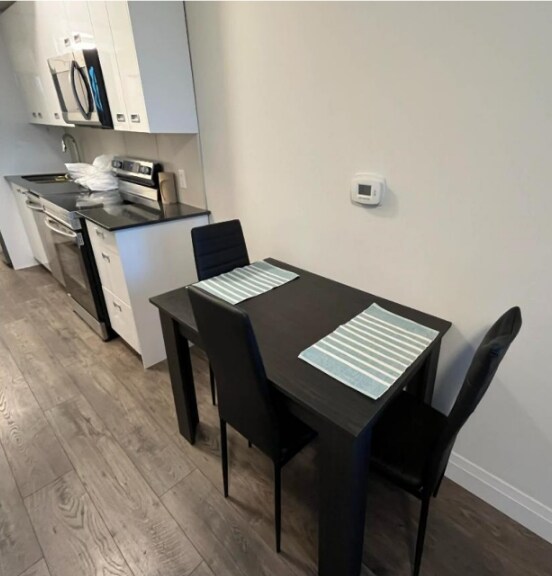 Photo - 652 Princess St