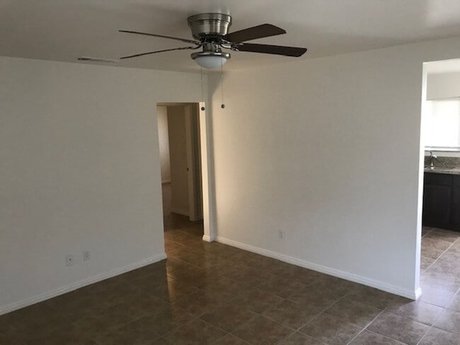 1109 Oregon St Unit B