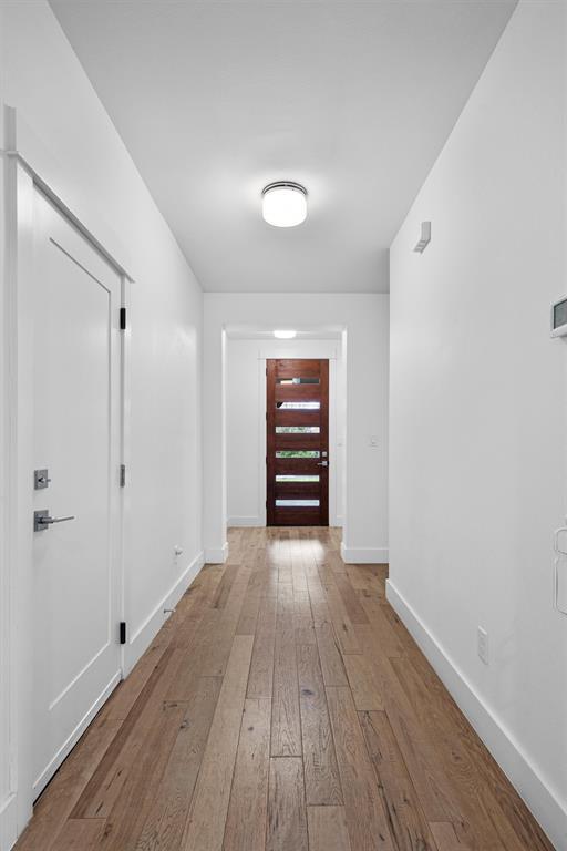 Photo - 5415 Woodview Ave