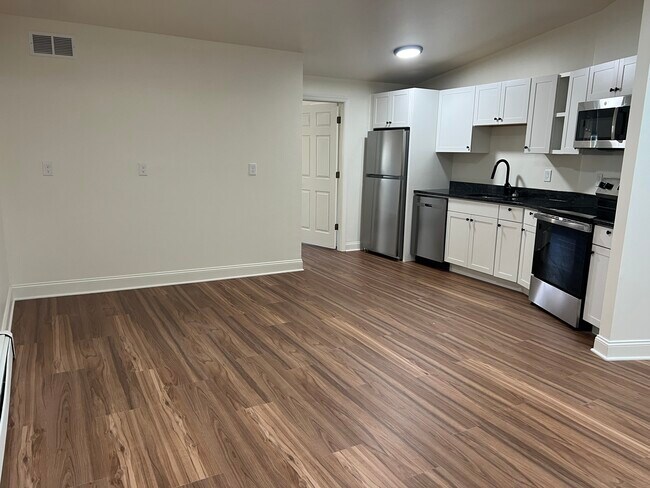 Photo - 405 Mill St Unidad #2