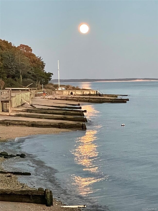 Photo - 1429 Peconic Bay Blvd