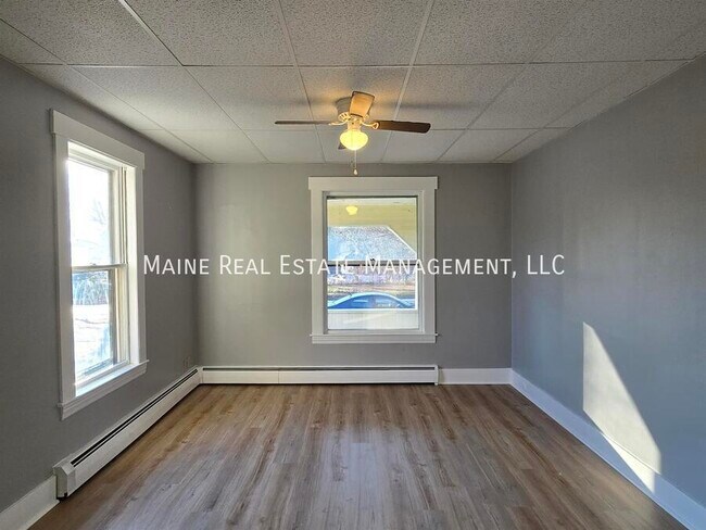 Photo - 166 Water St Unit 1