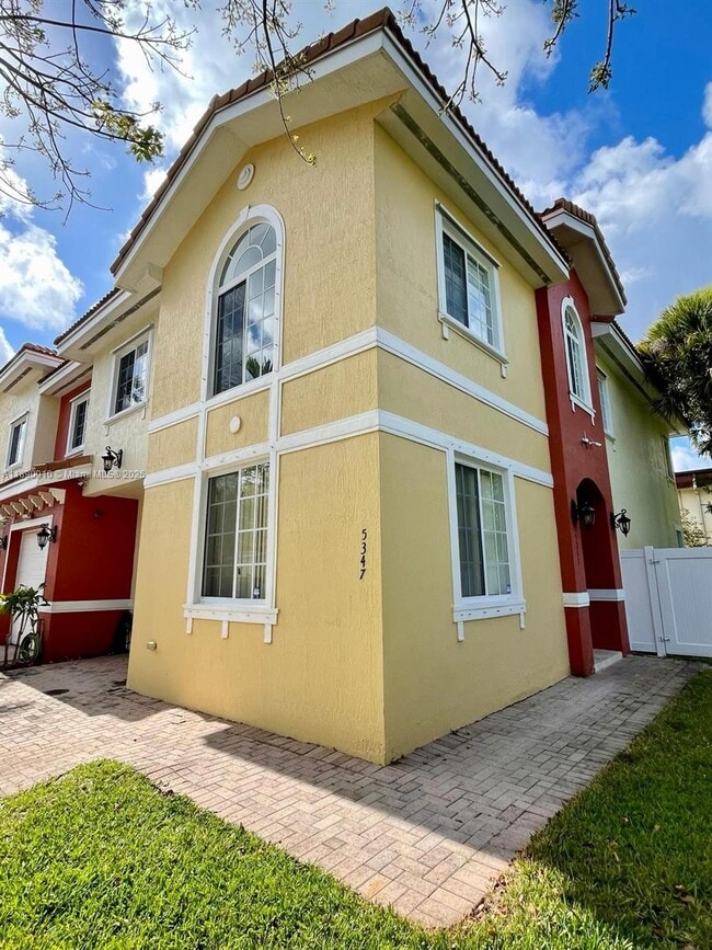 Photo - 5347 SW 40th Ave