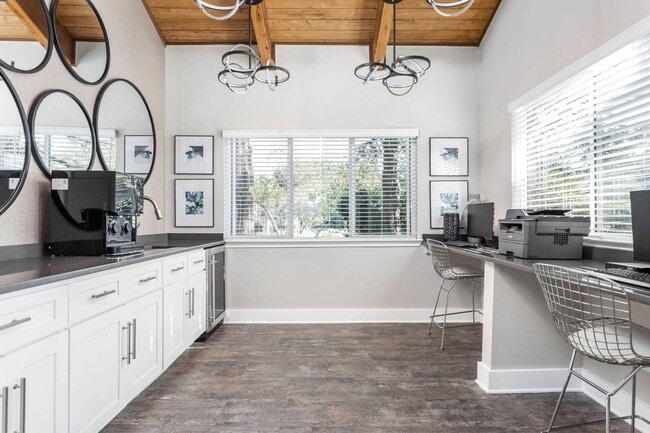 Photo - Crestmont Apartment Homes