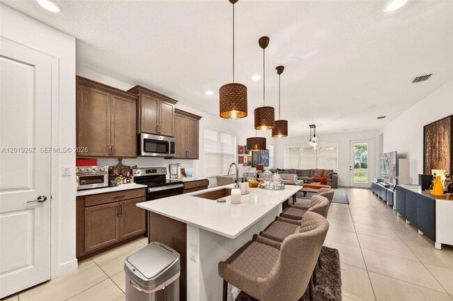 Photo - 4305 Marina Way