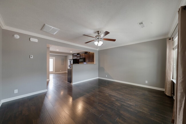 Photo - 2522 Jackalope St