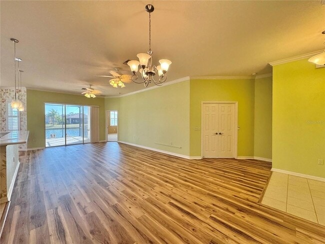 Photo - 2595 Salzburg Loop