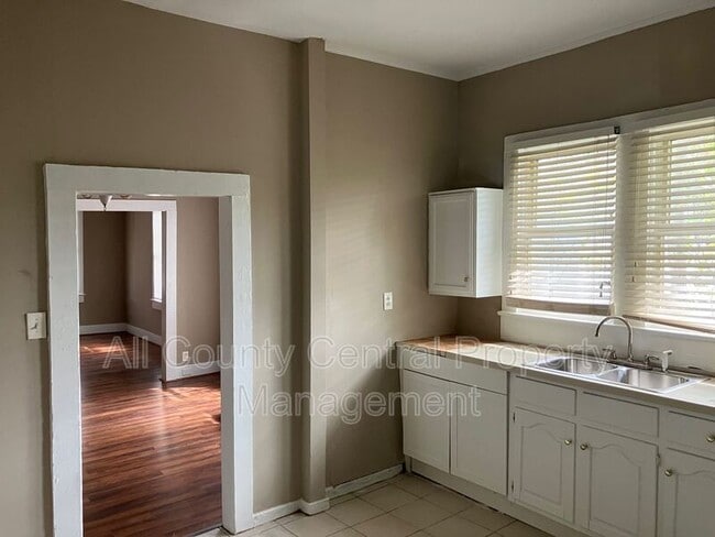 Photo - 506 15th St N