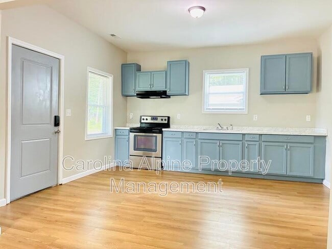 Photo - 611 S Mountain St Unidad A