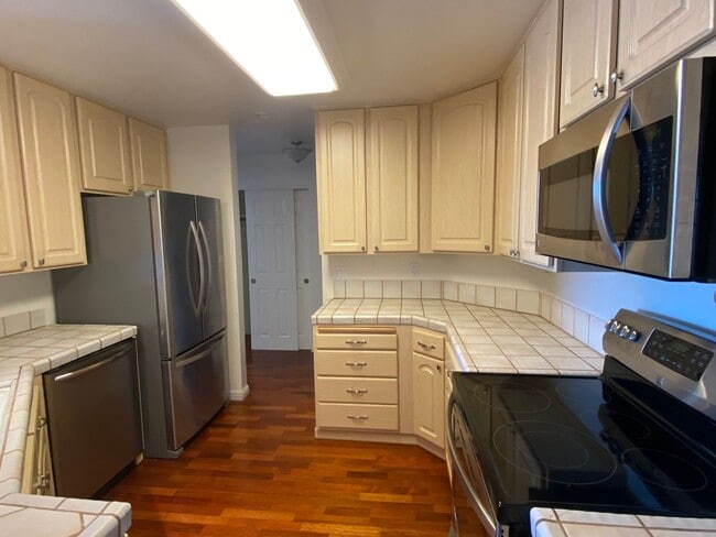 Photo - Amazing Cleveland Heights, 1 Block East of Lake Merritt with views of the lake