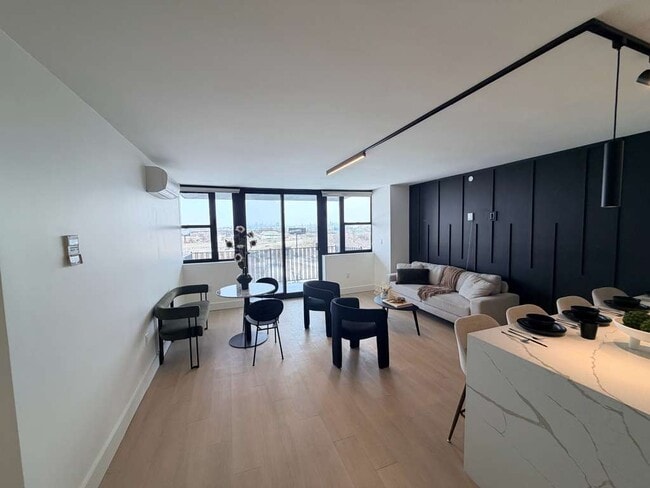 Photo - Cosmo440 Luxury Apartments