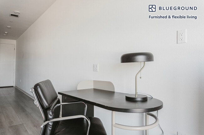 Photo - 201 The Promenade N Unidad FL4-ID1262