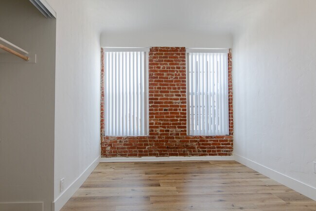 Newly Renovated Apartments
