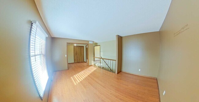 Photo - 3D Tour Available - HUGE Fenced In Yard + ...