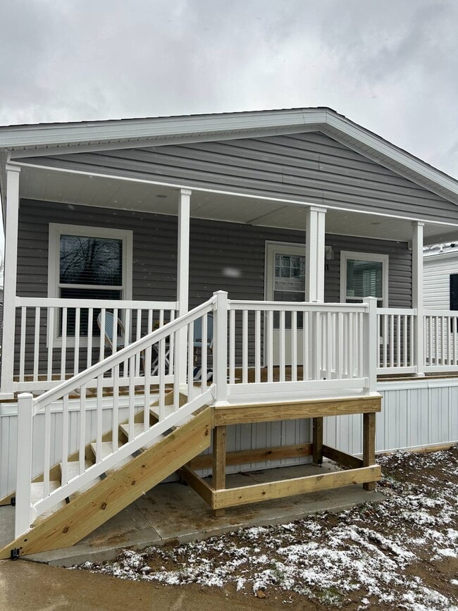 Photo - 5222 Greenwich Rd