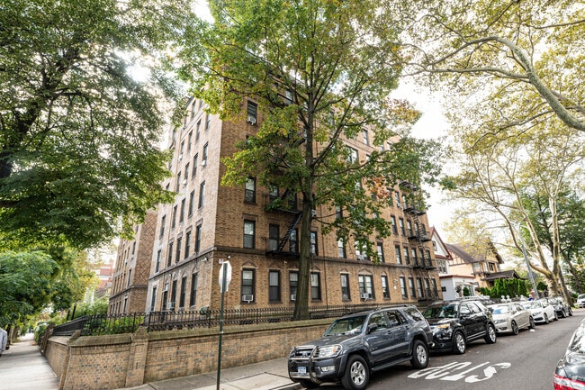 86-10 109th St - 86-10 109th St