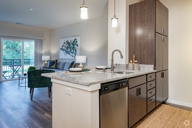 1BR, 1BA Apartment