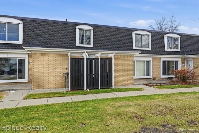 Photo - 29792 City Center Dr