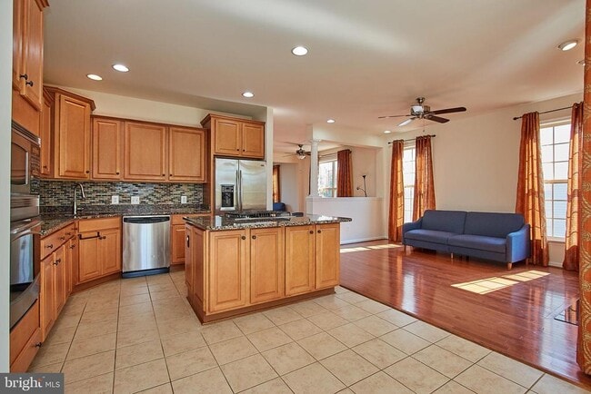 Photo - 42649 Macauley Place