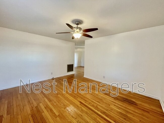 Photo - 3522 Thomas Dr